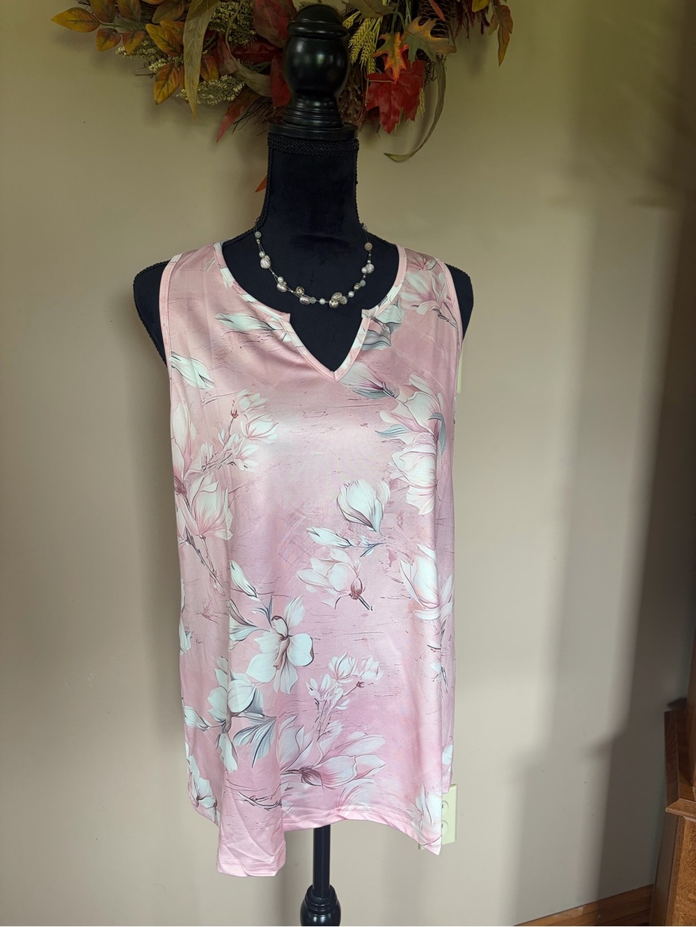 Women's Pink Floral V-Notch Satin Camisole